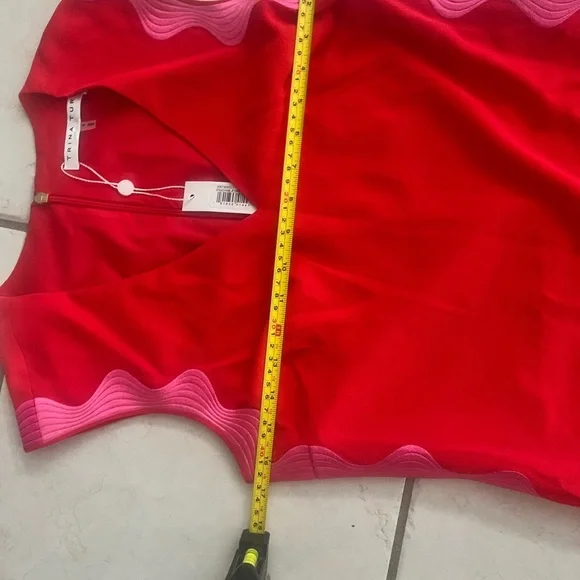 Trina Turk Enjoyable Red Hot Dress size 2 - Picture 9 of 10